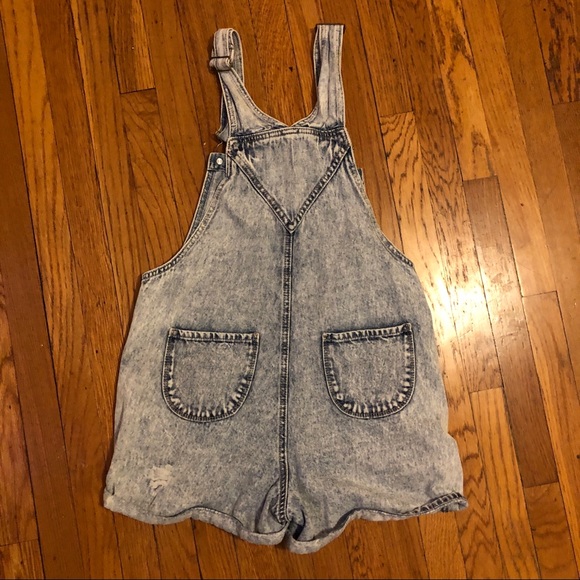 F21 acid wash overall shorts - Picture 2 of 3